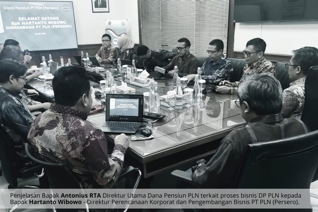 Kunjungan Direktur Perencanaan Korporat dan Pengembangan Bisnis PLN ke Dana Pensiun PLN